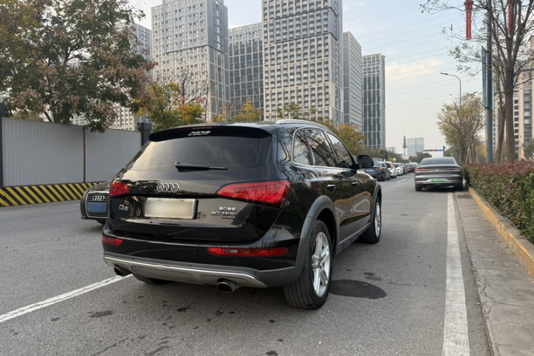 奥迪Q5 2017款 Plus 40 TFSI 技术型车身外观6006