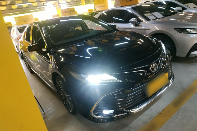 丰田 凯美瑞 2023款 2.5G 豪华版车身外观3