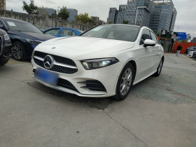 奔驰A级 2019款 A 200 L 运动轿车