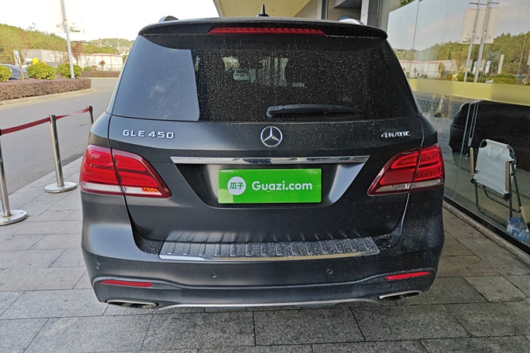 奔驰GLE 2016款 GLE 450 AMG 4MATIC车身外观6