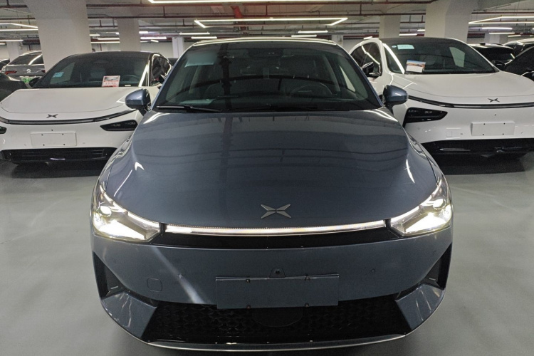 小鹏P5 2021款 550E车身外观6001