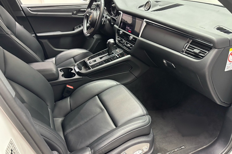 保时捷 2023款 Macan 2.0T中控内饰7005