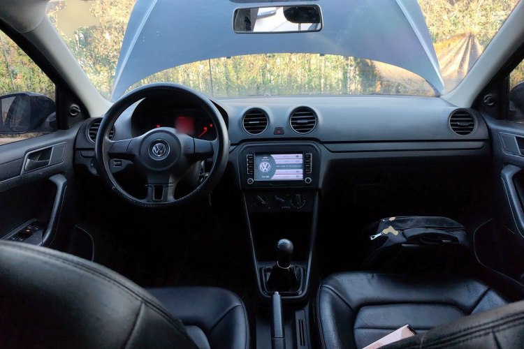 大众 捷达 2015款 1.4L 手动时尚型中控内饰12