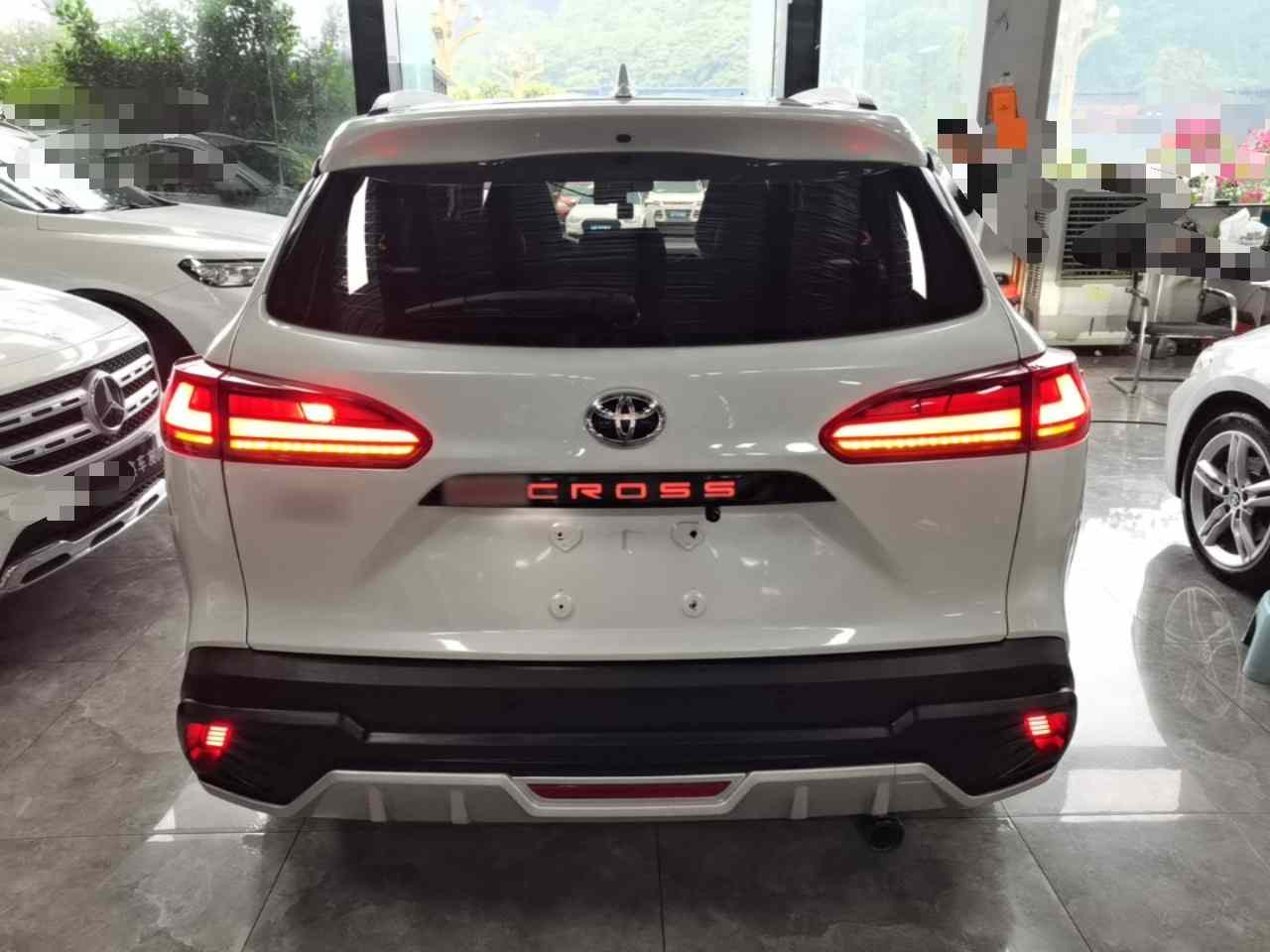 丰田 卡罗拉锐放 2023款 2.0L 精英版(3)