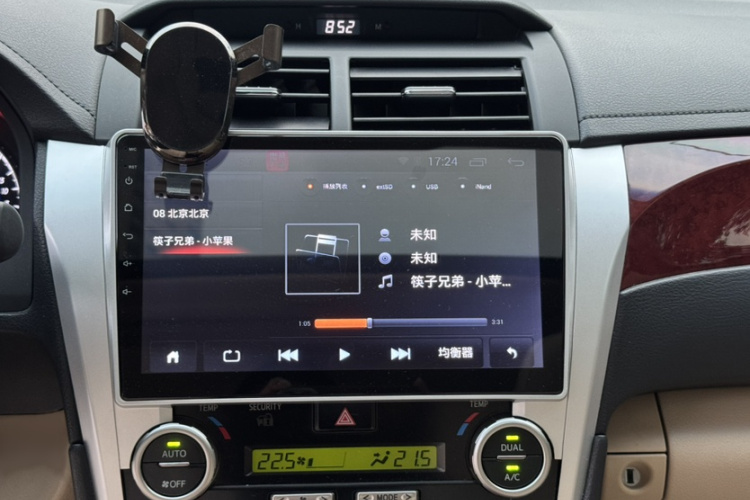 丰田 凯美瑞 2013款 2.0G 舒适版局部细节16