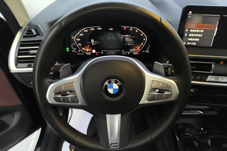 宝马X3 2022款 改款二 xDrive30i 领先型 M曜夜套装中控内饰13