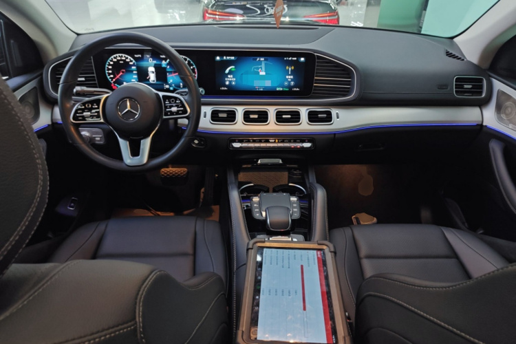 奔驰GLE 2023款 GLE 350 4MATIC 轿跑SUV 豪华型中控内饰12