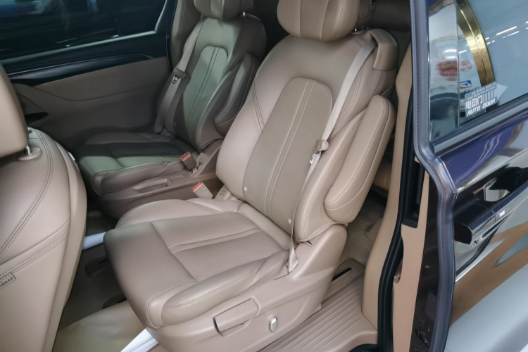 别克GL8 2021款 ES陆尊 653T 尊享型中控内饰21