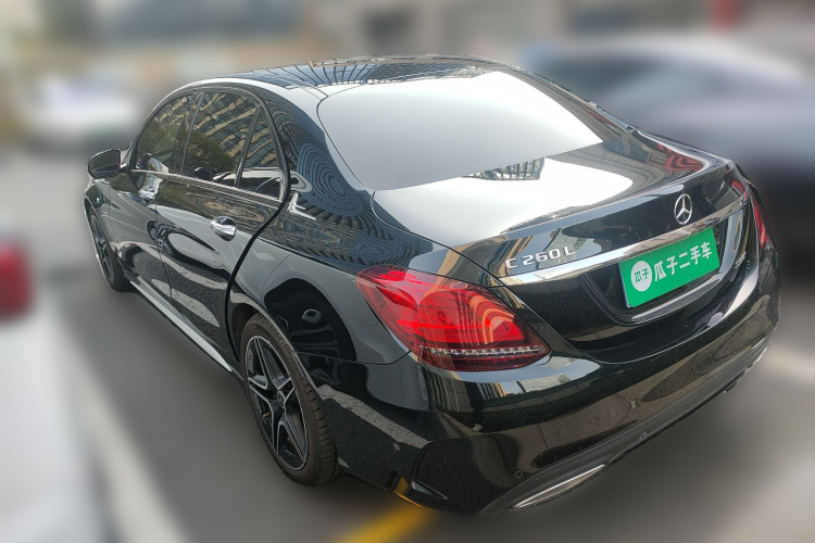 奔驰C级 2021款 C 260 L 运动星耀臻藏版车身外观5