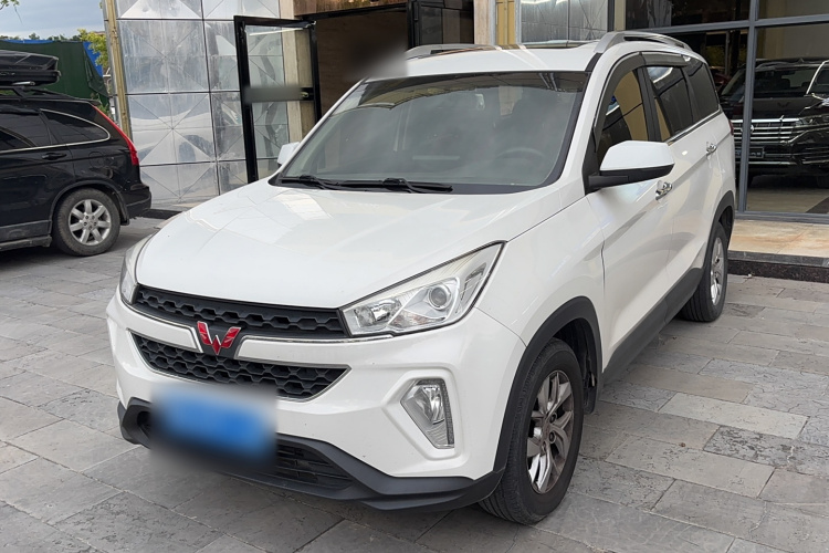 五菱汽车 五菱宏光S3 2018款 1.5L 手动豪华型 国V车身外观1