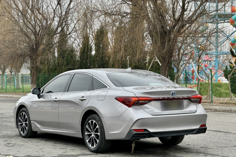 丰田 亚洲龙 2023款 双擎 2.5L 豪华版车身外观6006