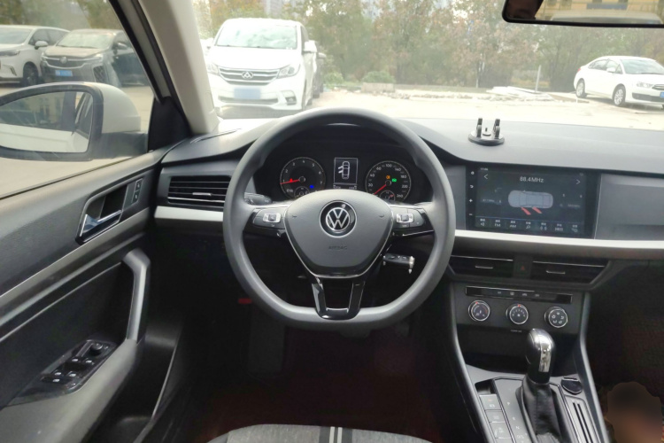 大众 朗逸 2022款 1.5L 自动风尚版中控内饰13