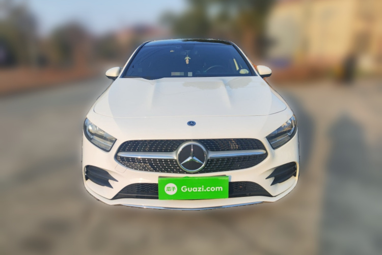 奔驰A级 2021款 A 180 L 运动轿车车身外观6001