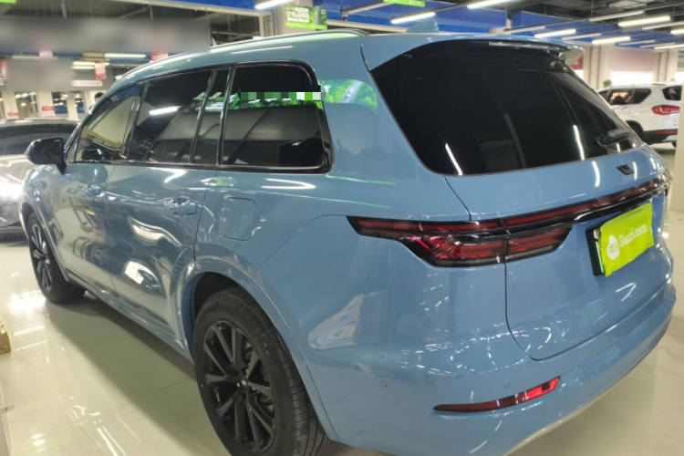 理想汽车 理想ONE 2021款 增程6座版车身外观4