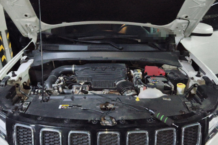 Jeep 指南者 2019款 220T 自动家享版局部细节24