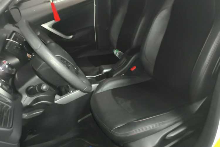 雪铁龙C3-XR 2018款 1.6L 自动先锋型局部细节19