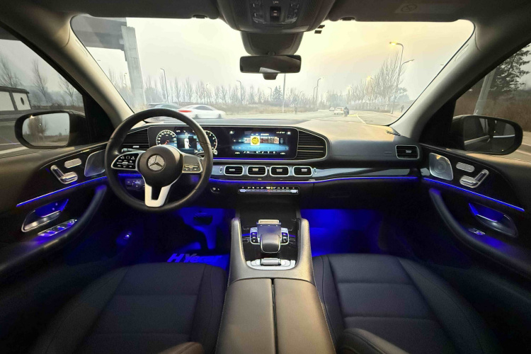 奔驰GLE 2020款 改款 GLE 350 4MATIC 时尚型中控内饰7001