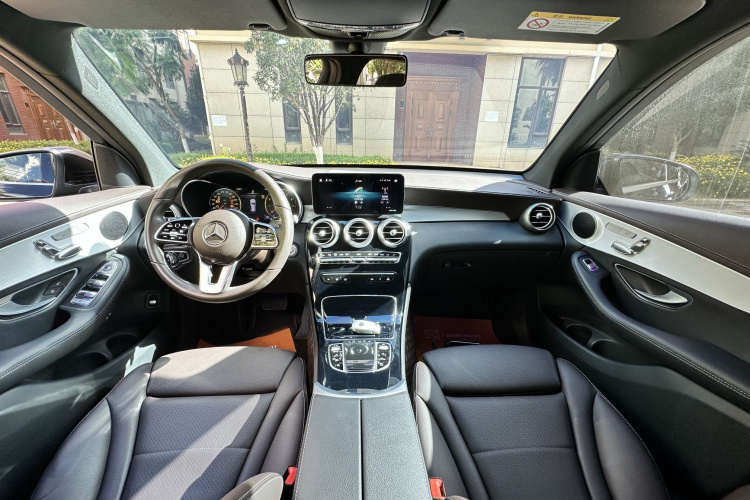 奔驰GLC 2020款 改款 GLC 260 L 4MATIC 豪华型中控内饰7004
