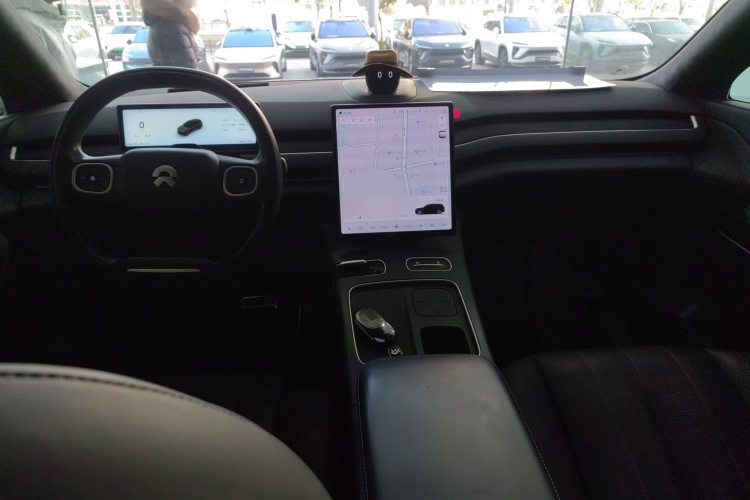 蔚来ES8 2023款 75kWh中控内饰12