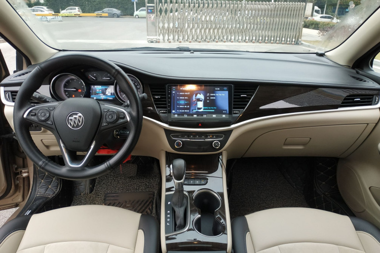 别克 威朗 2018款 三厢 15S 自动领先型中控内饰7002