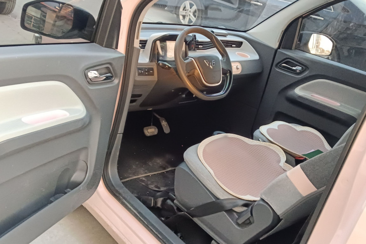 五菱汽车 宏光MINIEV 2022款 悦享款 三元锂中控内饰7003