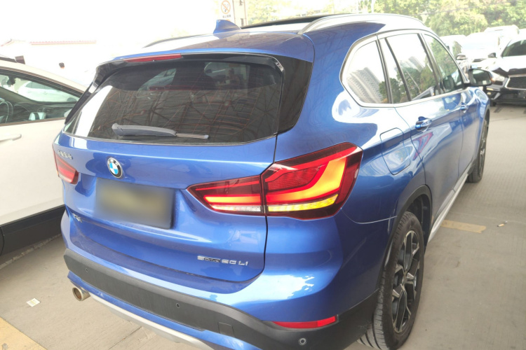 宝马X1 2020款 sDrive20Li 尊享型车身外观7