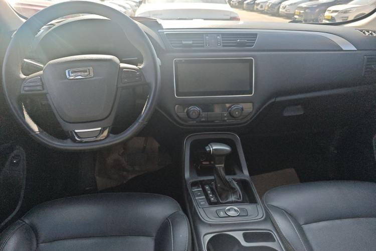 观致5 2018款 改款 1.6T 自动领先型中控内饰7004