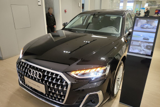 奥迪A8 2025款 A8L 45 TFSI quattro 豪华型