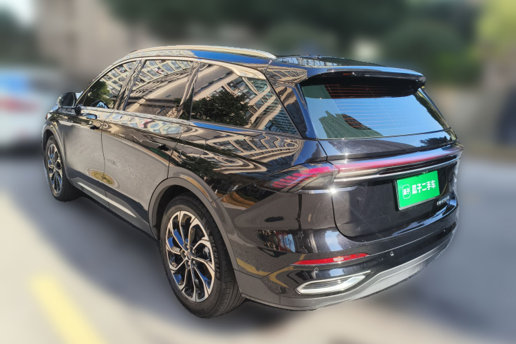 林肯 航海家 2023款 2.0T 四驱尊睿版车身外观5