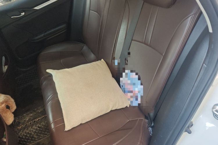 本田 思域 2016款 220TURBO CVT豪华版中控内饰21