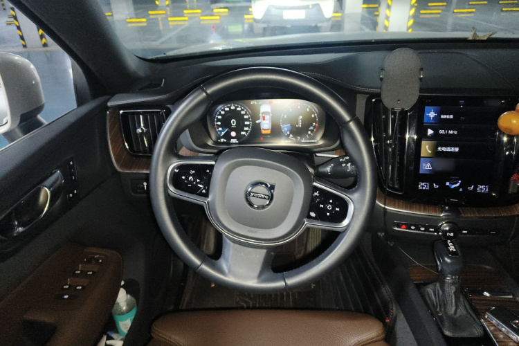 沃尔沃XC60 2021款 T5 四驱智远豪华版中控内饰13