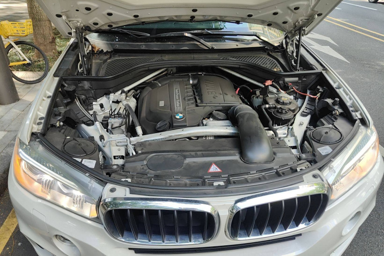 宝马X5(进口) 2014款 xDrive35i 领先型局部细节24