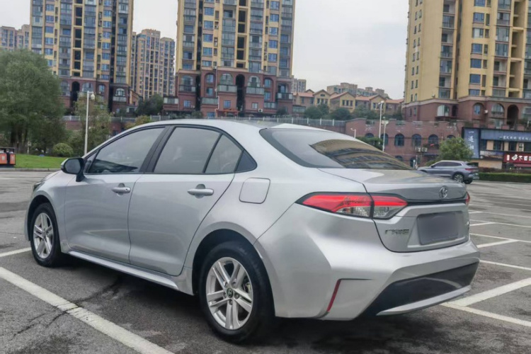 丰田 雷凌 2021款 185T CVT豪华版车身外观6001