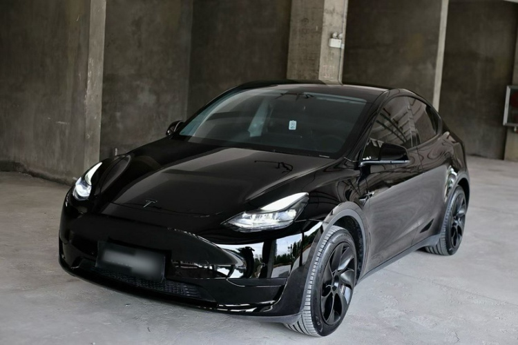 特斯拉 Model Y 2022款 后轮驱动版车身外观6004