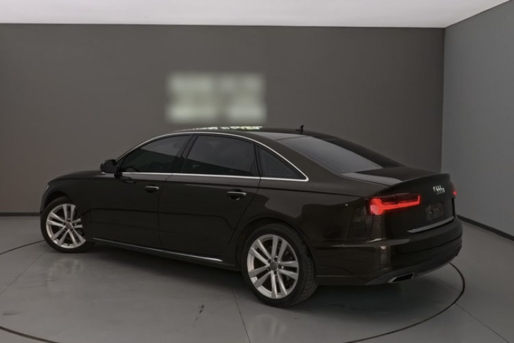 奥迪A6L 2018款 30周年年型 35 TFSI 运动型车身外观6010