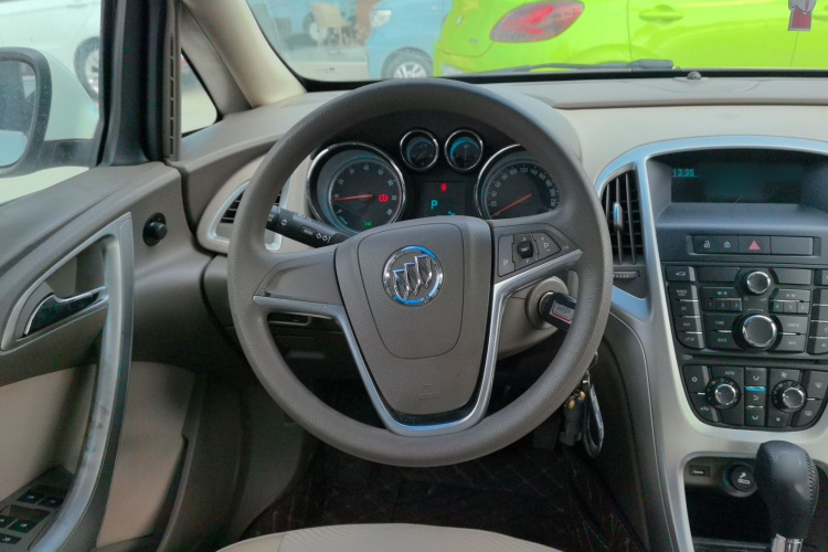 别克 英朗 2013款 GT 1.6L 自动时尚版局部细节13