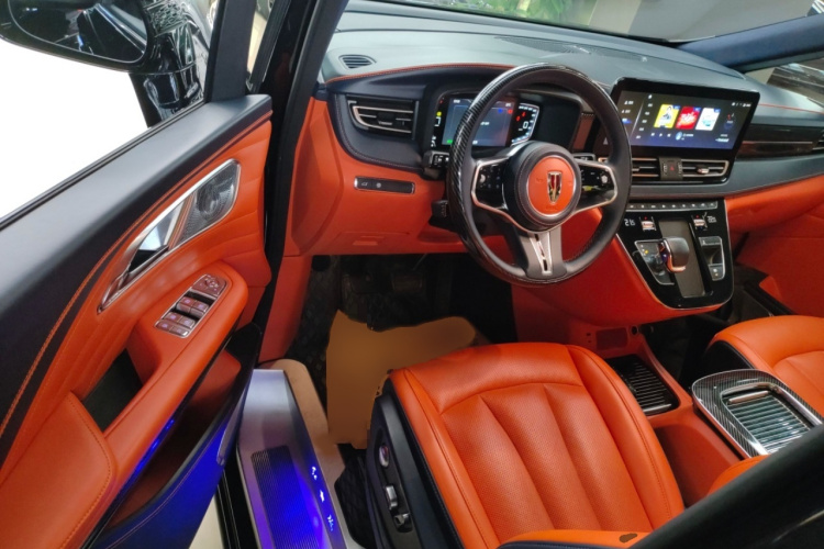 红旗HQ9 2023款 2.0T 智联旗韵版中控内饰7003