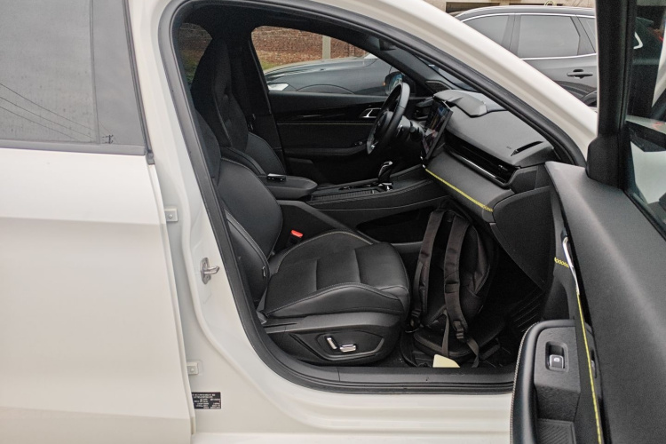 领克03 2023款 1.5TD DCT劲Pro中控内饰41