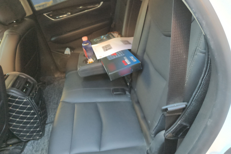 凯迪拉克XT5 2018款 28T 四驱豪华型中控内饰21