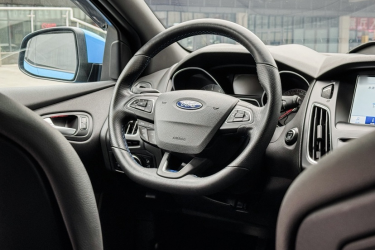 福特 福克斯(进口) 2018款 2.3T RS 赛道版中控内饰7008