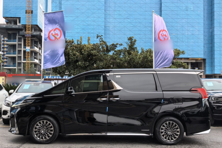 雷克萨斯LM 2020款 300h 七座隽雅版车身外观6003