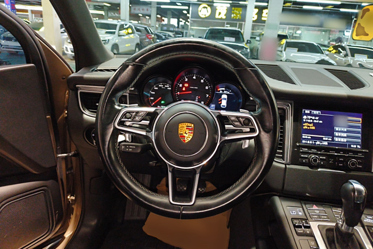 保时捷 2014款 Macan 2.0T中控内饰13