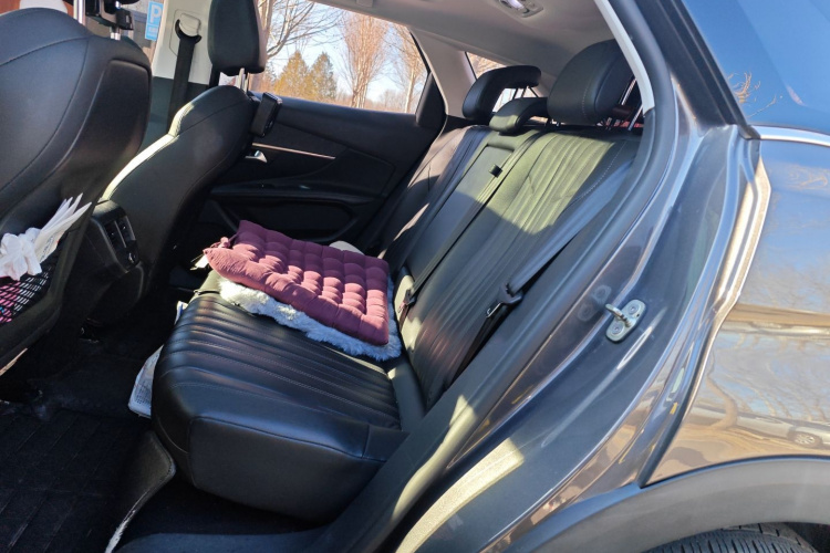 标致4008 2018款 350THP 豪华版中控内饰21