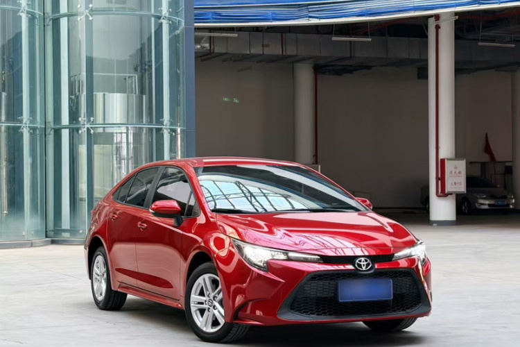 丰田 雷凌 2019款 185T CVT进取版 国VI车身外观6004