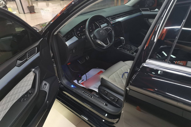 大众 迈腾 2023款 200万辆纪念版 330TSI DSG豪华型局部细节19