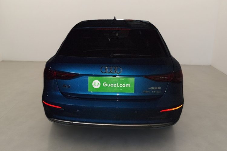 奥迪A3 2021款 Sportback 35 TFSI 时尚致雅型车身外观6