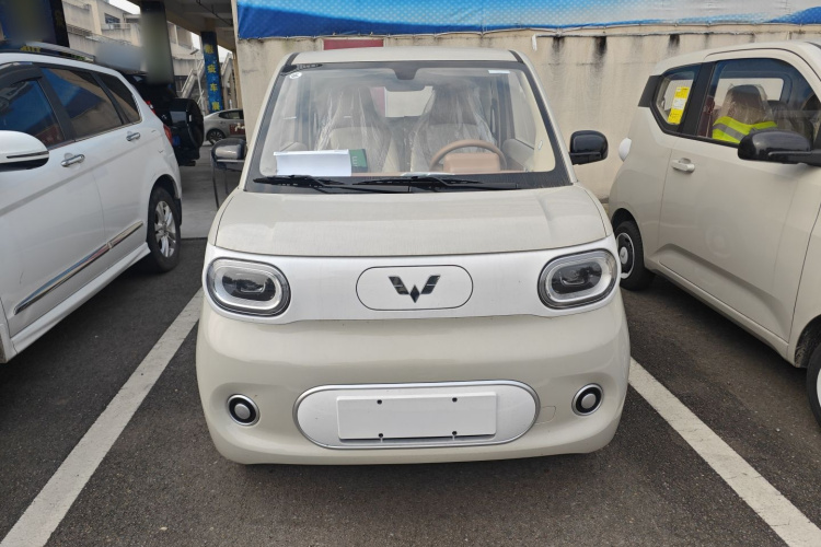 五菱汽车 宏光MINIEV 2024款 第三代 215km 青春版车身外观2