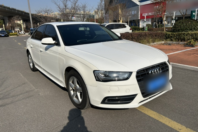 奥迪A4L 2013款 35 TFSI 自动标准型车身外观6002