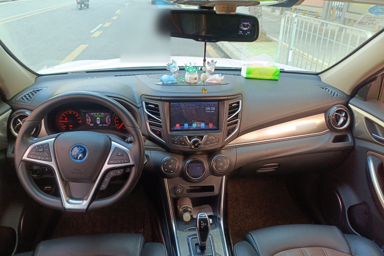 比亚迪 宋新能源 2017款 宋DM 1.5TID 全时四驱豪华型中控内饰7002