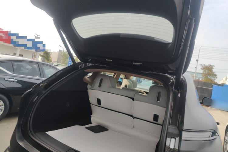 阿维塔07 2024款 Pro+增程版机舱底盘23